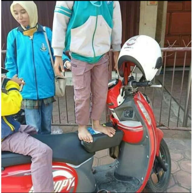 akSALE.id